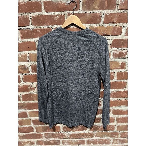 Fabletics Mens Gray Athletic Long Sleeve Workout Shirt Size Medium - Picture 2 of 3